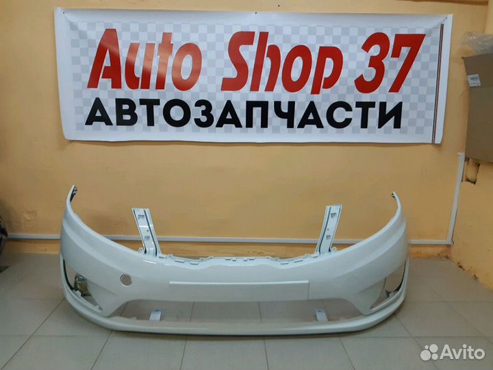 Бампер белый Kia Rio 3 дорестайлинг