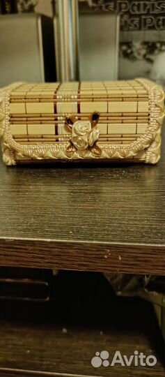 Шкатулка для украшений