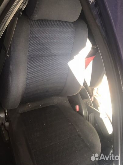 Mazda 323, 1995 по запчастям