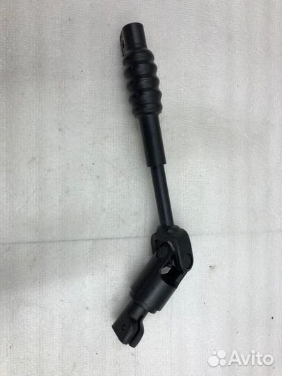 Рулевой карданчик Toyota Land Cruiser 200