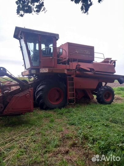 Комбайн Ростсельмаш Дон 1500А, 1993