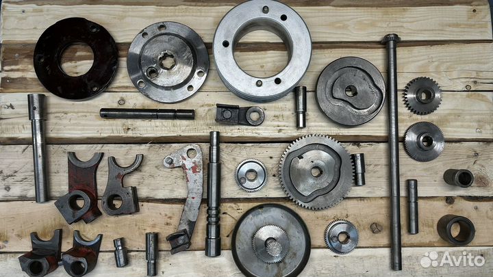 Запчасти на токарный станок 1М61, 16К20