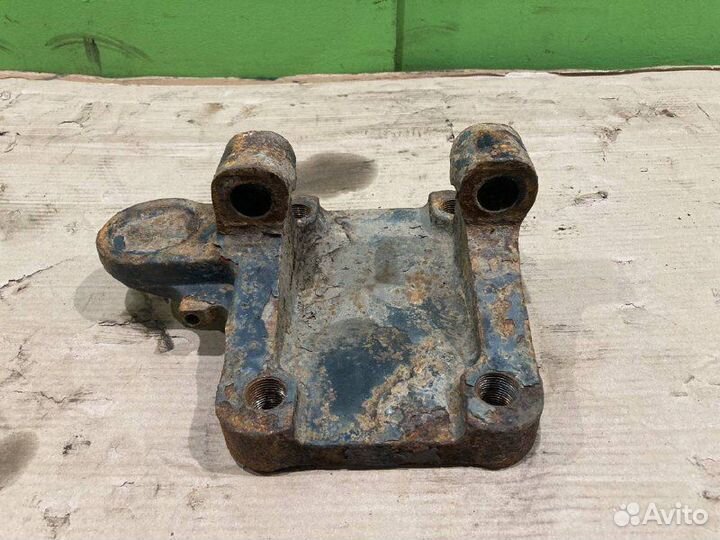 Кронштейн балки KAMAZ 5490-S5