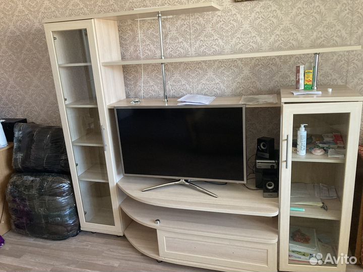 Стенка в гостиную