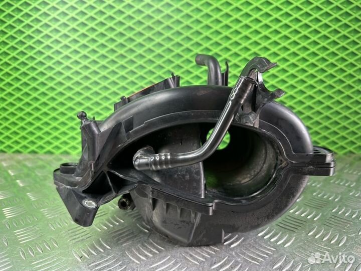 Коллектор впускной Skoda Octavia A5 1Z BUD 1.4 80