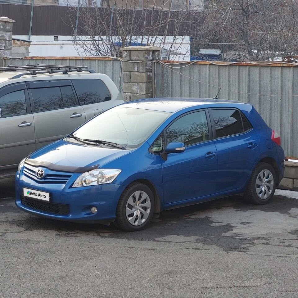 Toyota Auris: фото владельца