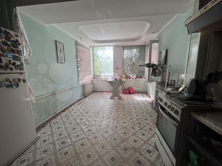 2-к. квартира, 60 м², 1/5 эт.