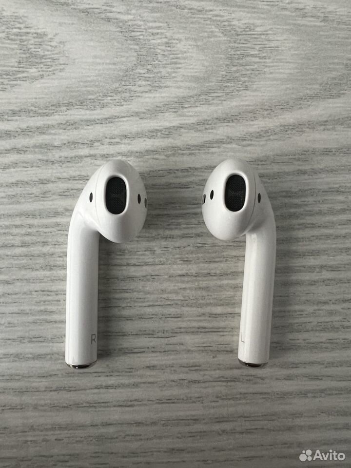 Airpods 1