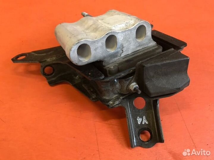 Подушка двигателя Toyota Prius ZVW50 2ZR-FXE 2017