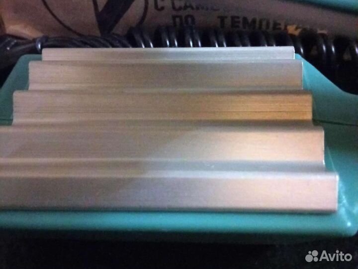 Электощипцы для завивки волос гофре