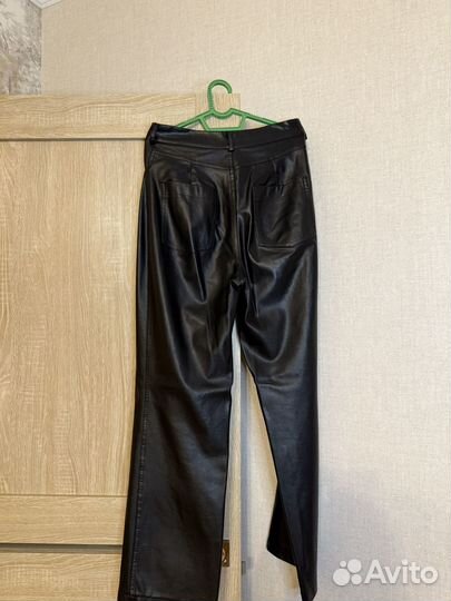 Кожаные брюки женские