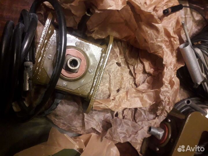 Радиостанция р-143 принадлежности антенны