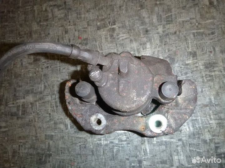 Суппорт передний левый ford C-MAX C-MAX 2003