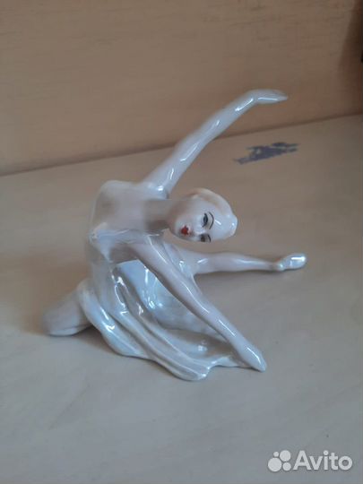 Фарфоровые статуэтки