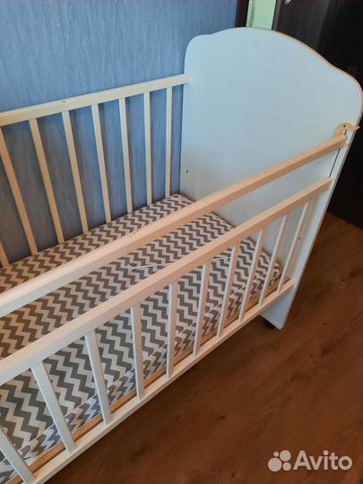 Продам детскую кроватку