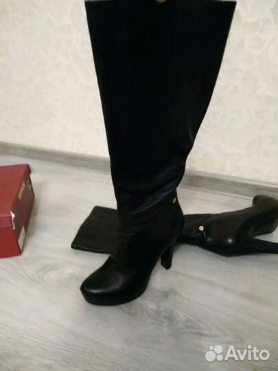 Кожаные сапоги