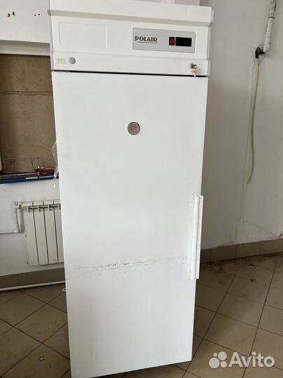 Холодильный шкаф Polair
