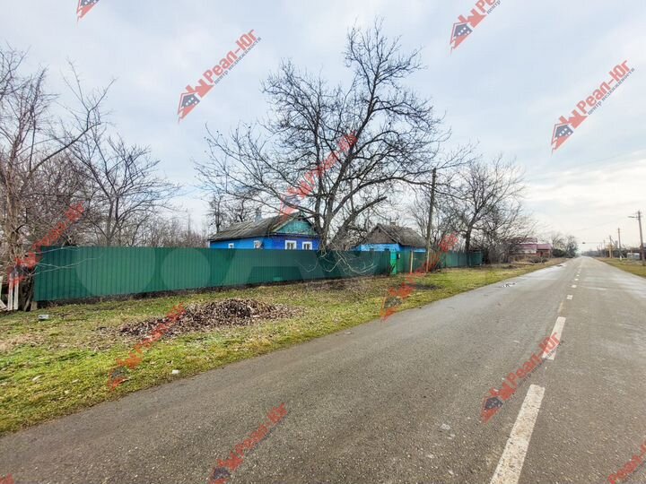 Дом 37,2 м² на участке 26,8 сот.