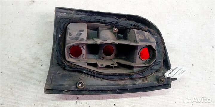 Фонарь задний левый Nissan Micra K11E