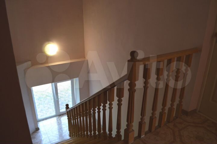 Комната 20 м² в 5-к., 2/2 эт.