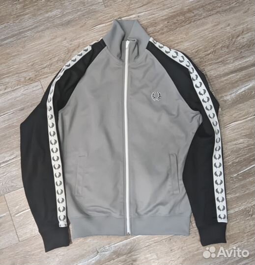 Fred perry олимпийка с лампасами оригинал