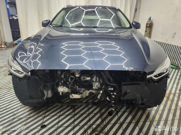 Volvo XC60 2.0 AT, 2020, битый, 18 000 км