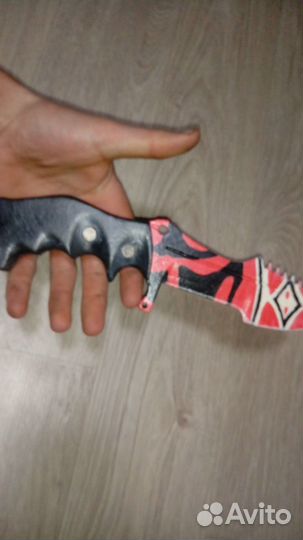 Охотнечий нож из CS:GO из дерева