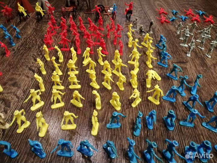 Солдатики 1/72 индейцы ковбои иностранный легион