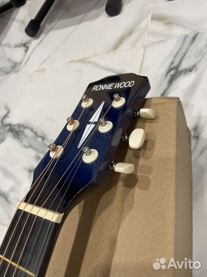 Новая гитара Ronnie wood с вырезом