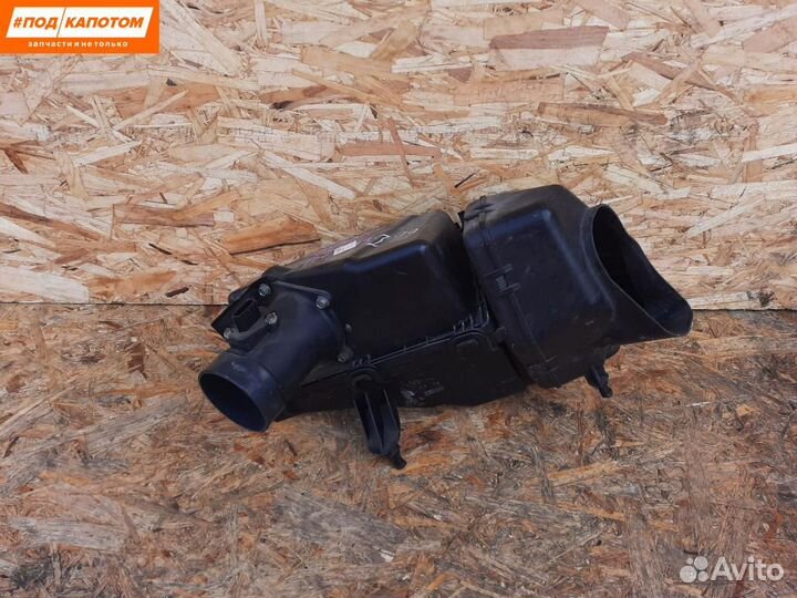 Корпус воздушногo фильтра Nissan Murano Z50 2008