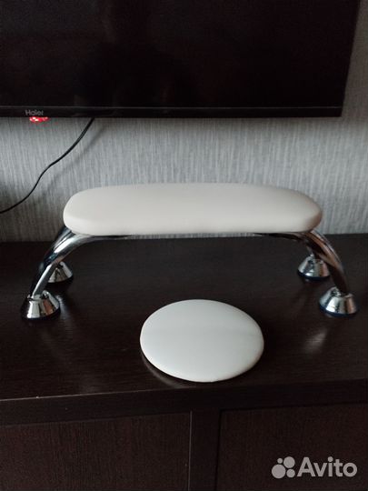 Подставка для рук маникюрная