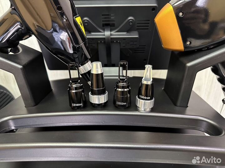 Аппарат Сопрано Титаниум для лазерной эпиляции 1600 ватт сопрано с 2 манипулами для удаления волос и