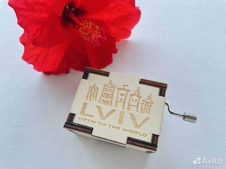 Коллекционная редкая музыкальная шкатулка. Львов