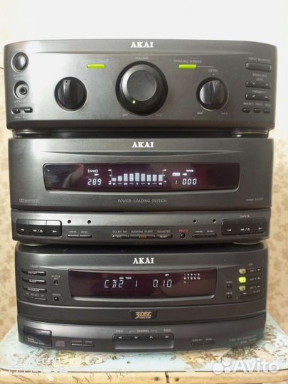 Музыкальный центр акаi AX-690