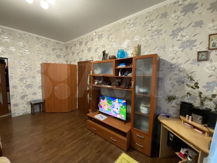 2-к. квартира, 45 м², 3/3 эт.