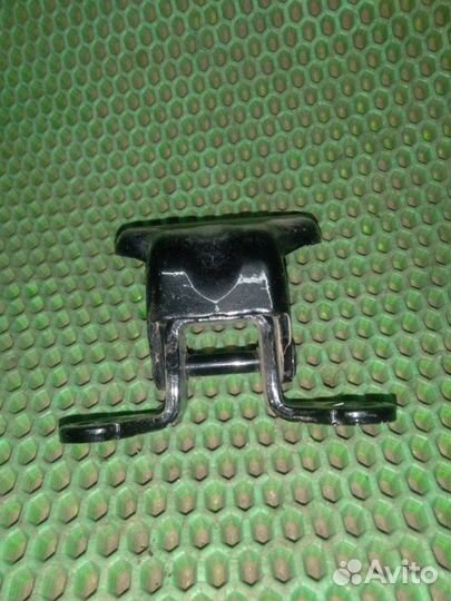 Петля двери задняя левая Chevrolet Rezzo A16DMS