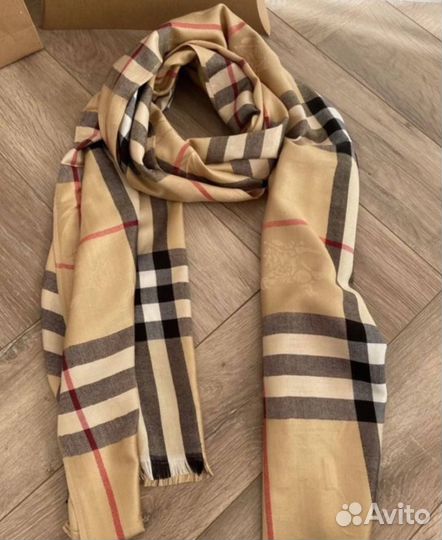 Шарф палантин burberry