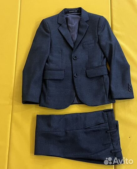 Школьный костюм