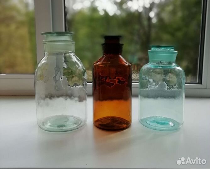 Бутыли аптекарские с притёртыми пробками