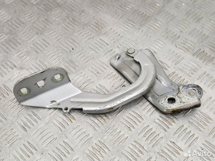 Петля капота Ford Focus 3 1.6 pnda 2012