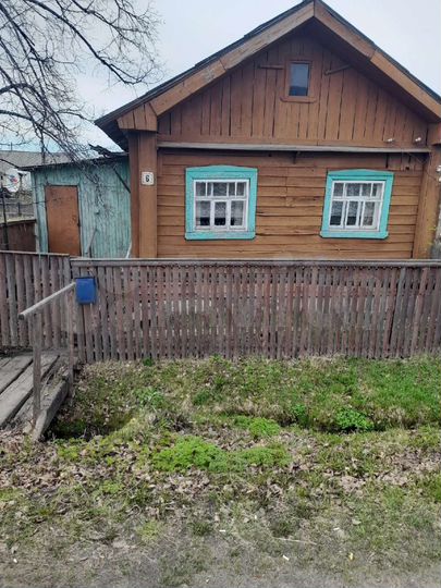 Дом 32,3 м² на участке 6 сот.