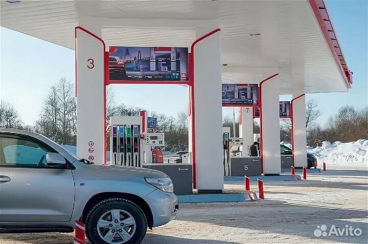 Заправщик на АЗС 35427