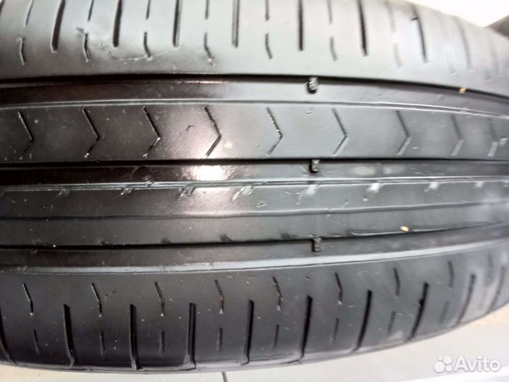 Continental ContiPremiumContact 215/65 R16