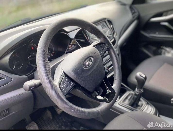 LADA Vesta 1.6 МТ, 2018, 60 000 км