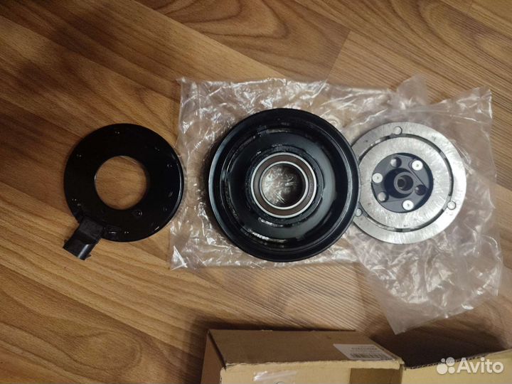 Qashqai J10 / Almera 2 /Megan муфта компрессора