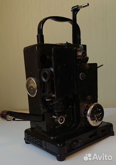 Кинопроектор