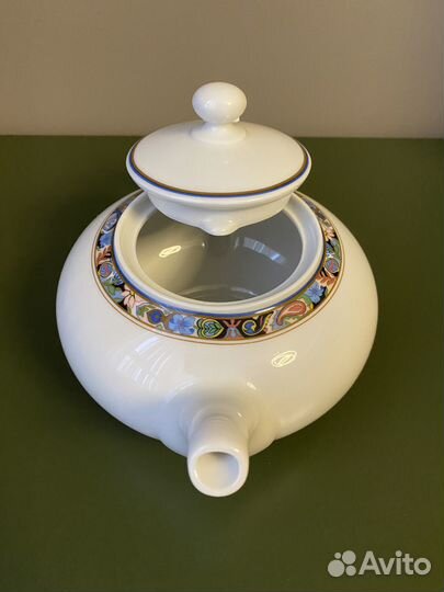 Заварочный чайник, фарфор. Новый. Стильный