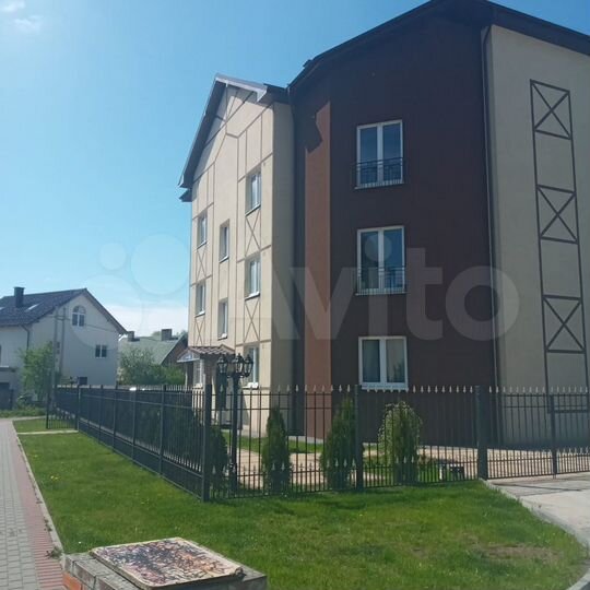 2-к. квартира, 62 м², 1/3 эт.