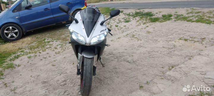 Yamaha -R1-2003г,в