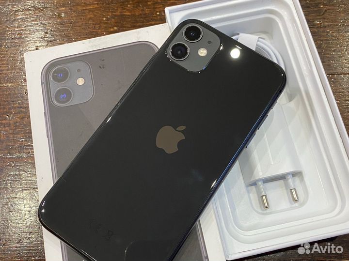 iPhone 11, 64 ГБ